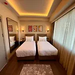 Otel The Six Karakoy 4*